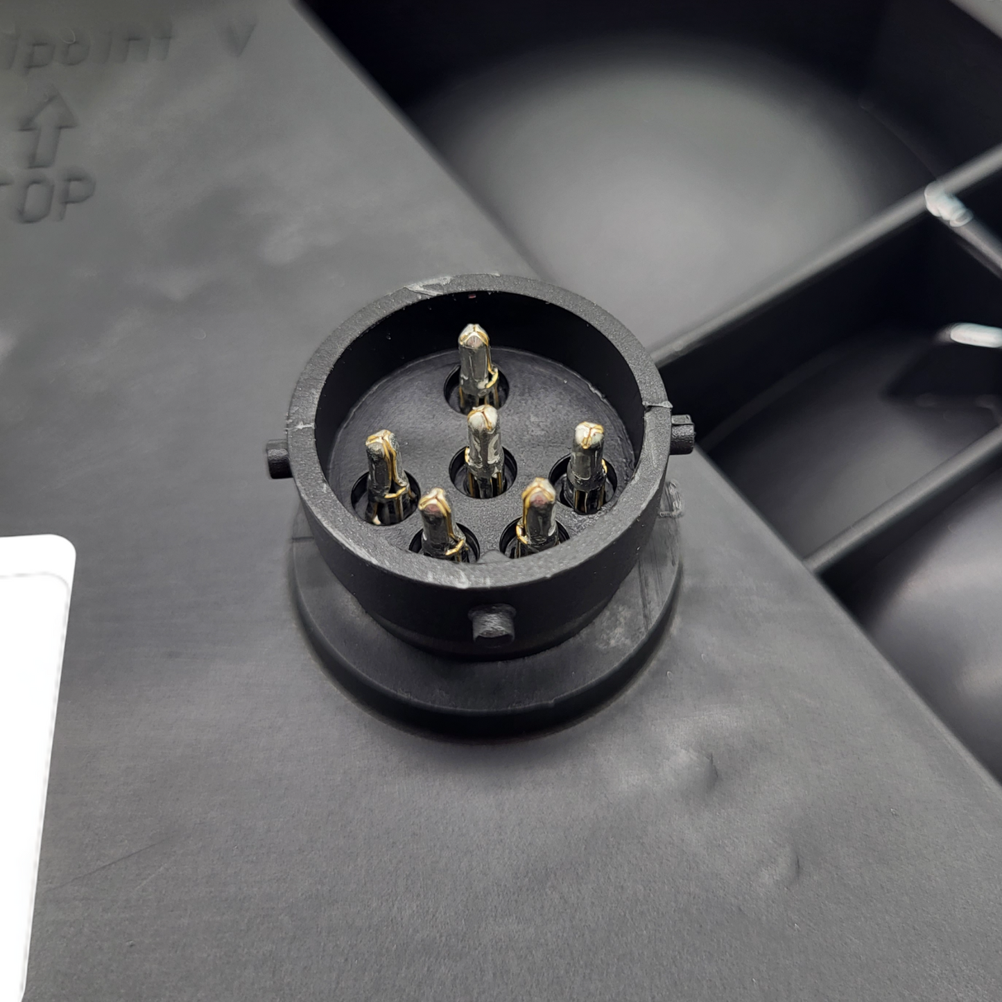 Schlussleuchte Rückleuchte / Aspöck Multipoint MP 5 V links / RFS-L / 6-polig 24-8550-007